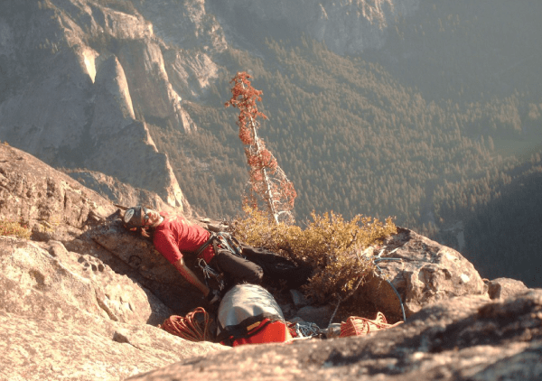 Solo el cap aid climbing