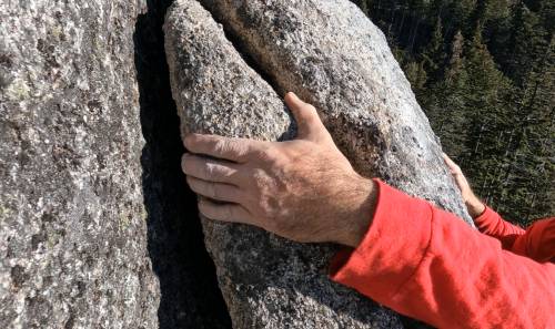 rock climbing pinching grip technique