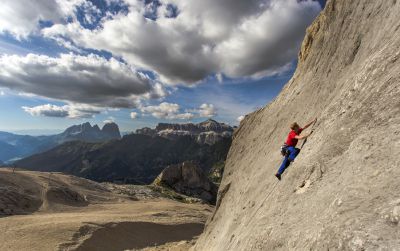 easy sport climbing