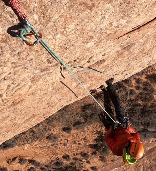 how to abseil with core shot ropes