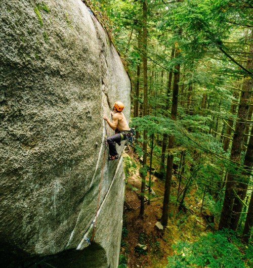 Rigid shell climbing helmets