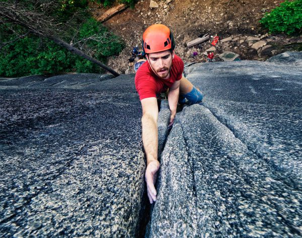 learn trad climbing