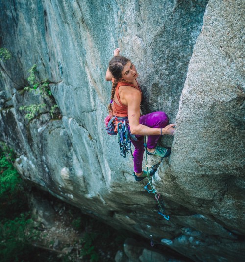 learn to place trad climbing gear