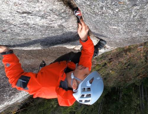learn to place trad climbing gear